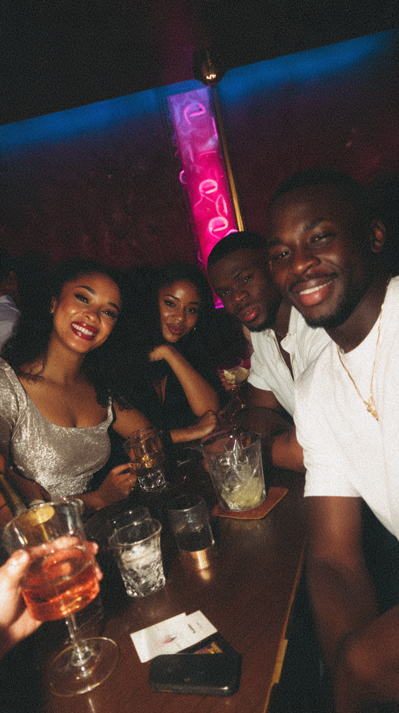 Soirée entre amis à La Suite 34, lounge africain Paris 13e